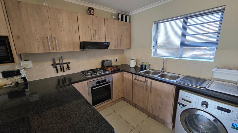 2 Bedroom Property for Sale in Hartenbos Central Western Cape